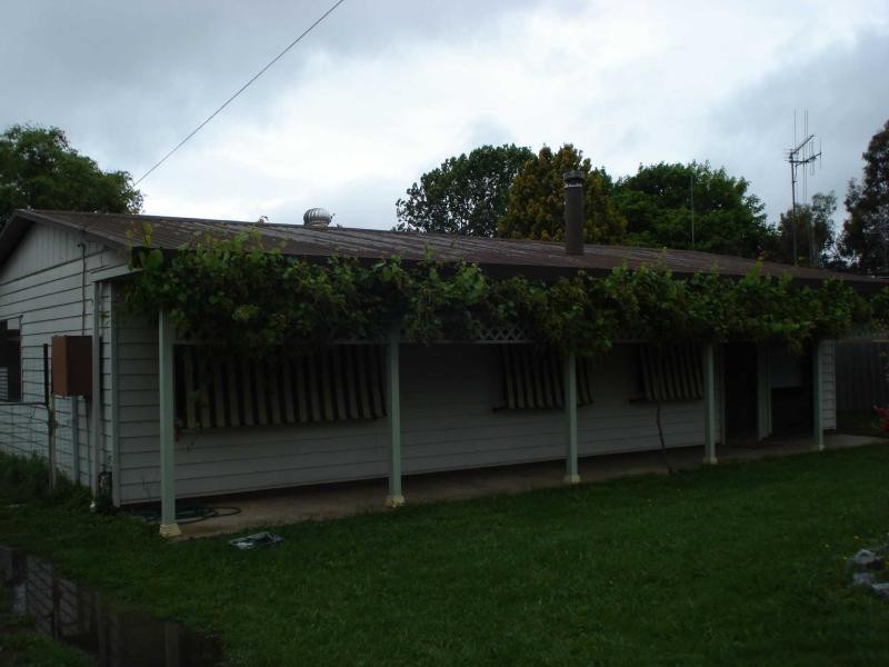 24 Queen Street, Blayney NSW 2799