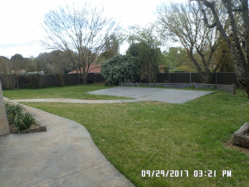 30 Polona St, Blayney NSW 2799