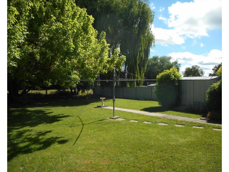 19 Mount Errol St, Blayney NSW 2799