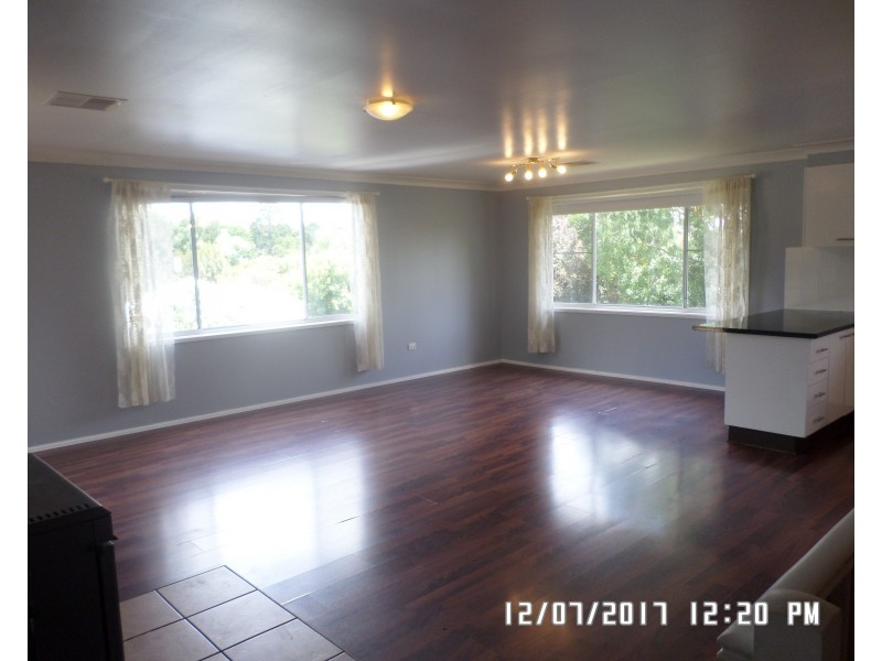 3 Athol St, Blayney NSW 2799