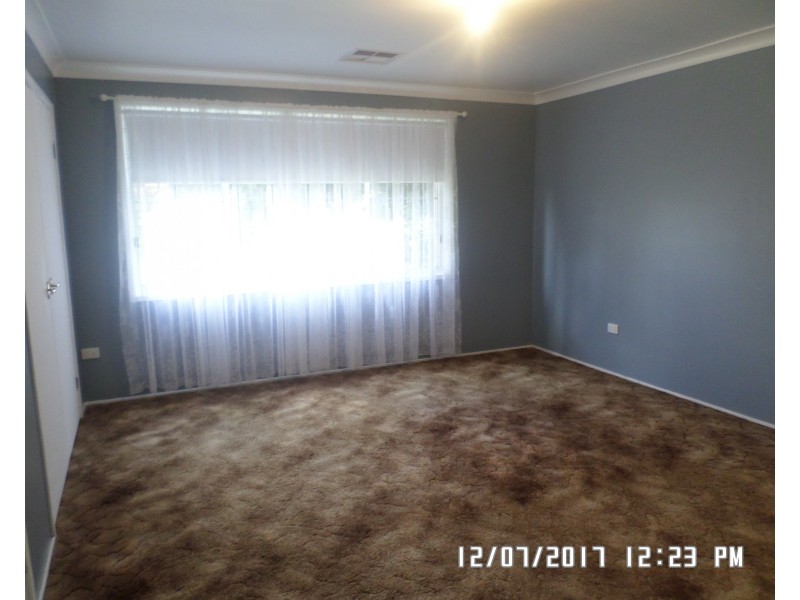 3 Athol St, Blayney NSW 2799