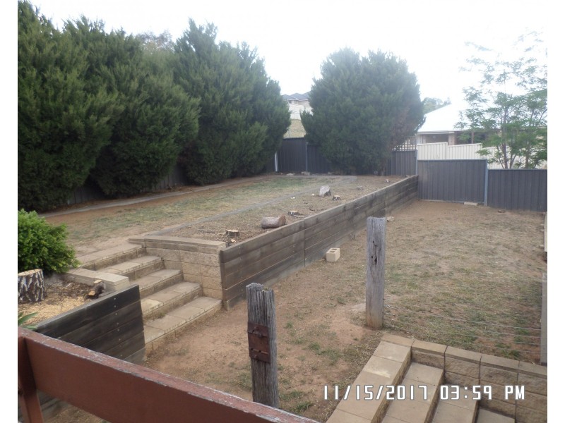 3 Athol St, Blayney NSW 2799