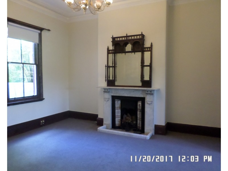 26 Church St, Blayney NSW 2799