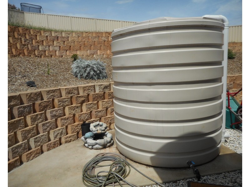 6 Patrick Cl, Blayney NSW 2799