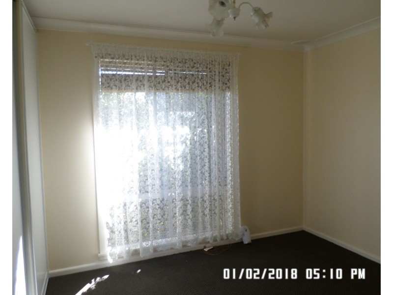 14 Torrens St, Blayney NSW 2799