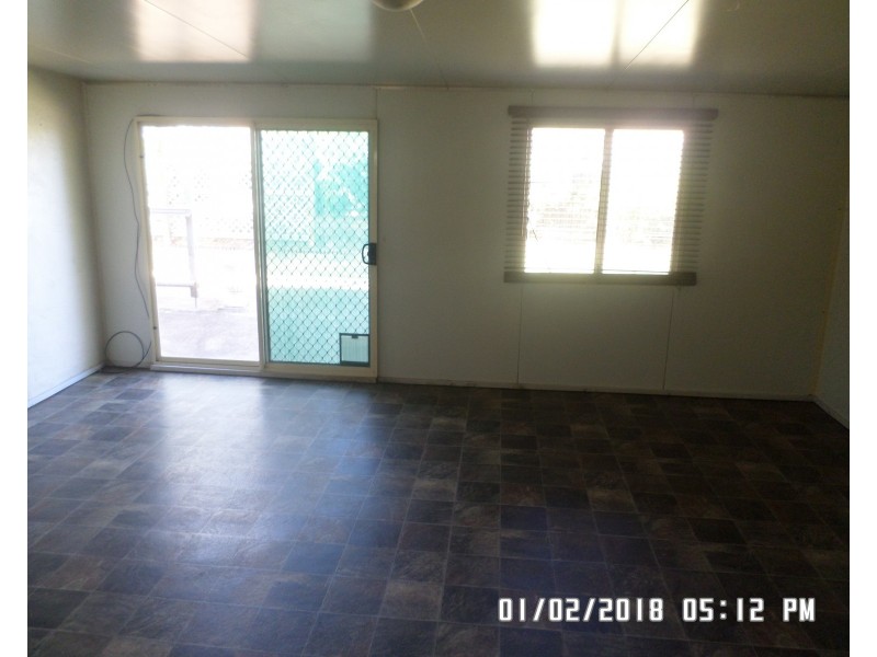14 Torrens St, Blayney NSW 2799