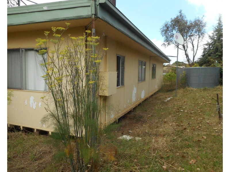 17 Turner St, Barry NSW 2799