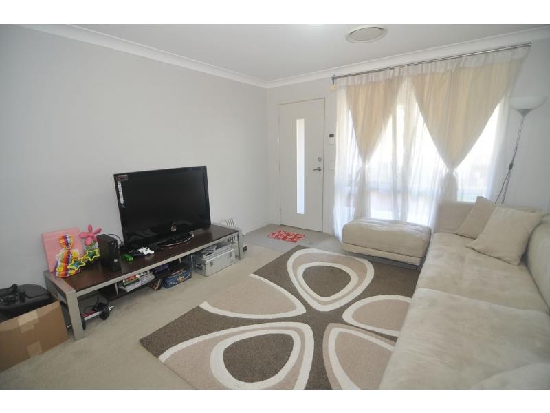 7 The Boulevard , Mornington Estate, Holsworthy NSW 2173