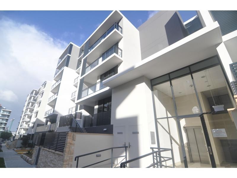 Unit 304/46 Amalfi Drive, The Waterfront, Wentworth Point NSW 2127