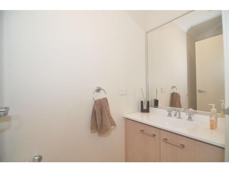 1 Hamlin Circuit, Mornington Estate, Holsworthy NSW 2173