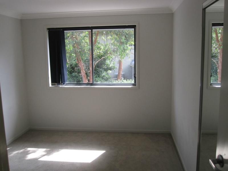 15 Margate Avenue, Mornington Estate, Holsworthy NSW 2173