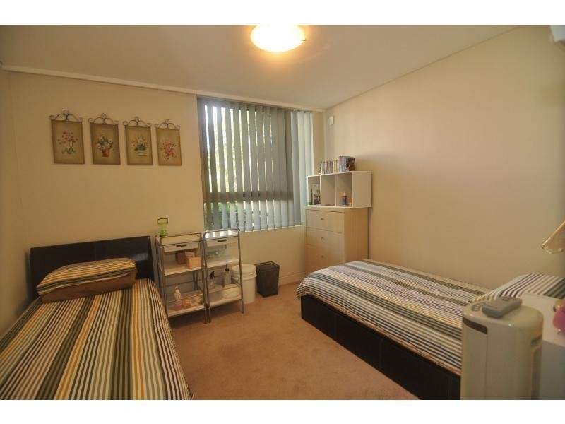 7 Blaxland Avenue, Newington NSW 2127