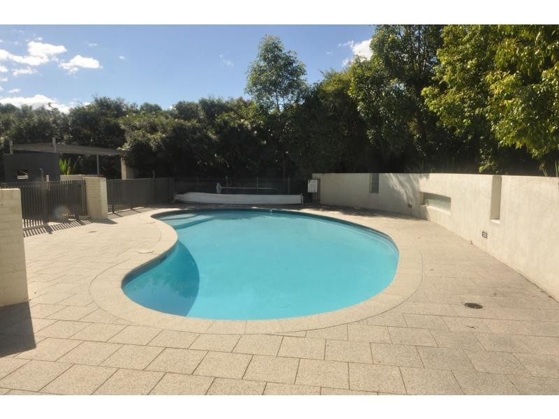 7 Blaxland Avenue, Newington NSW 2127