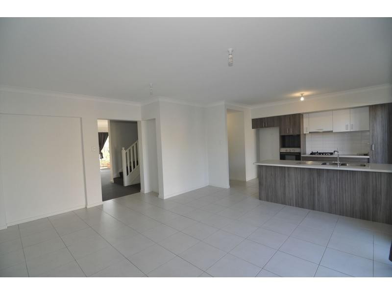 18 Driftway Drive, Pemulwuy NSW 2145