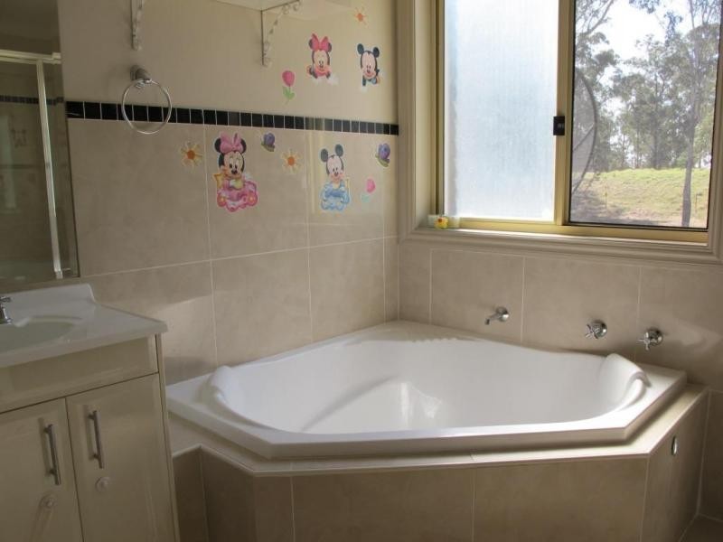 39 Bonaccordo Road, Quakers Hill NSW 2763