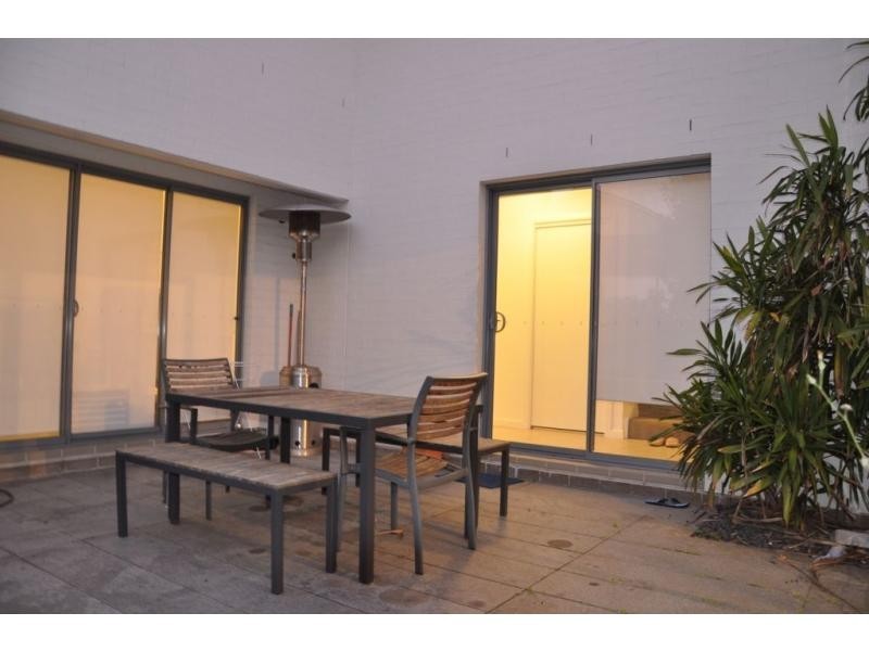 2 Didriksen Avenue, Newington NSW 2127