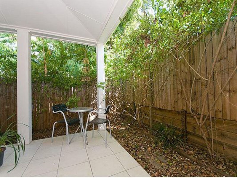 Unit 1/5 Sovereign Street, Indooroopilly QLD 4068