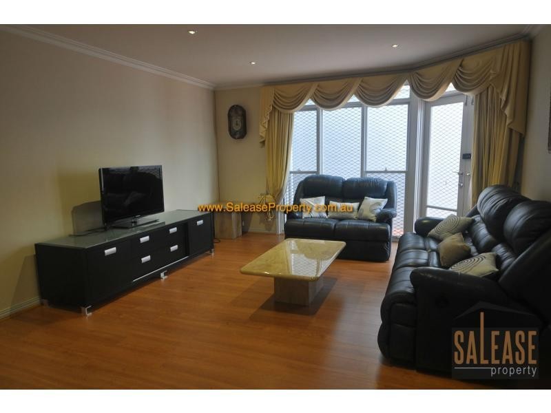 21 Brompton Road, Kensington NSW 2033