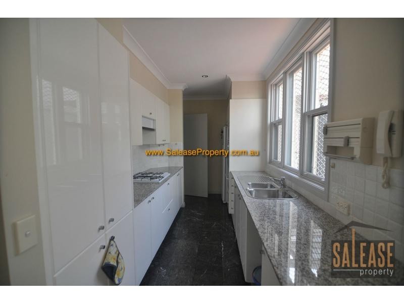 21 Brompton Road, Kensington NSW 2033