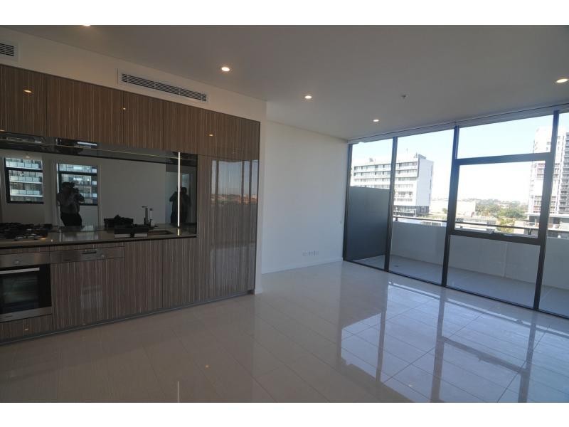 Unit 909/1 Hutchinson Walk, Zetland NSW 2017