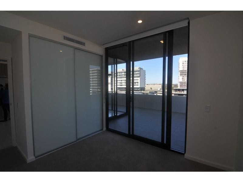 Unit 909/1 Hutchinson Walk, Zetland NSW 2017