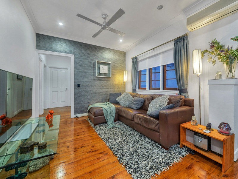 2 view Street, Kedron QLD 4031