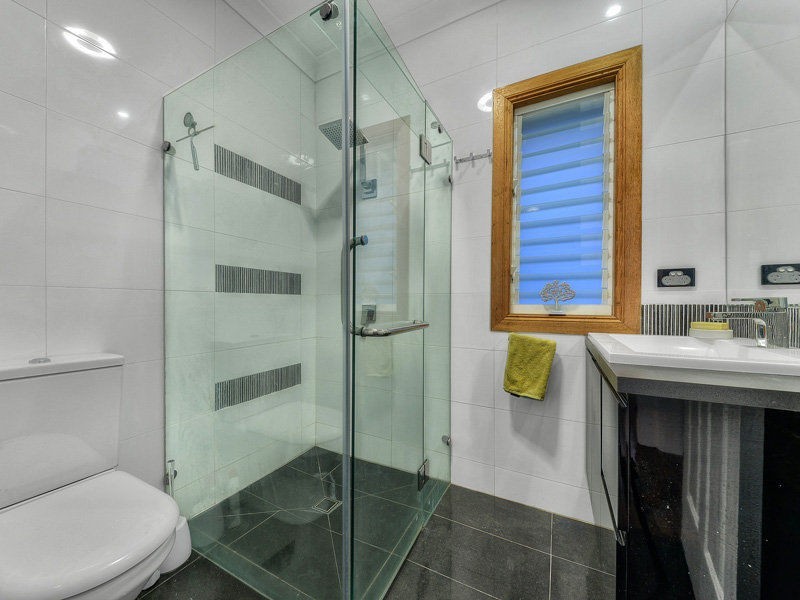 2 view Street, Kedron QLD 4031