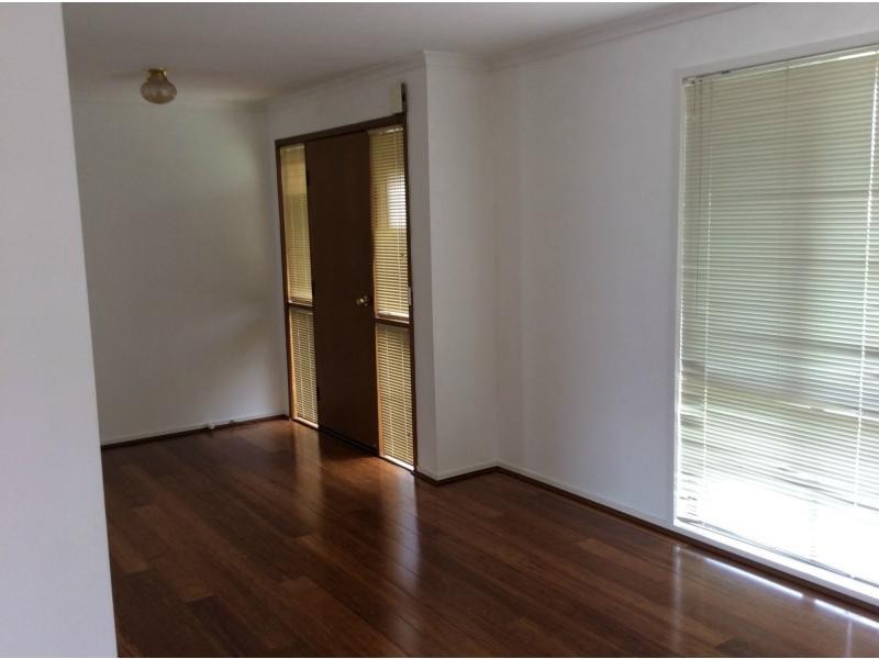 1 Boorala Crescent, Eight Mile Plains QLD 4113