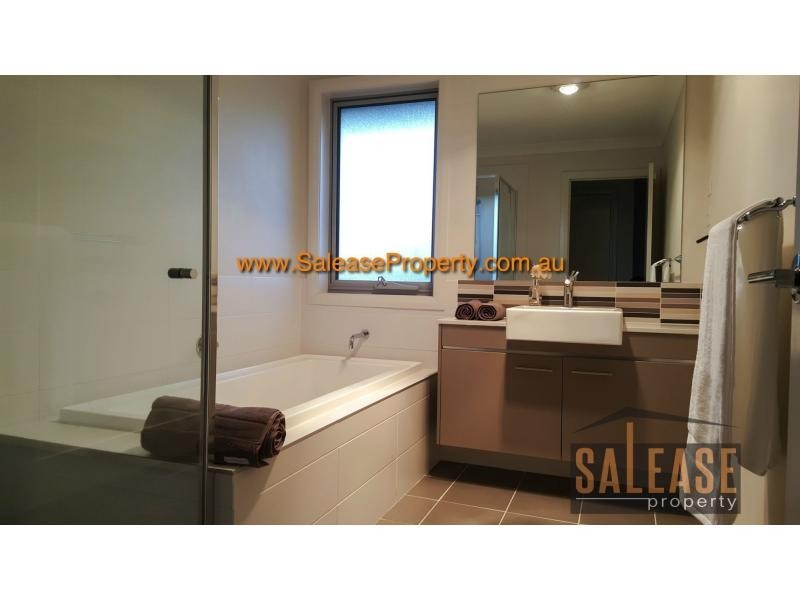 21 Christiansen Boulevard, Georges Fair, Moorebank NSW 2170