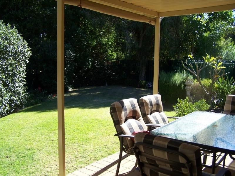 12 Hawk Way, Byford WA 6122