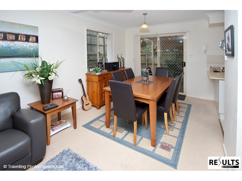 27/90 Oakleaf Street, Eight Mile Plains QLD 4113