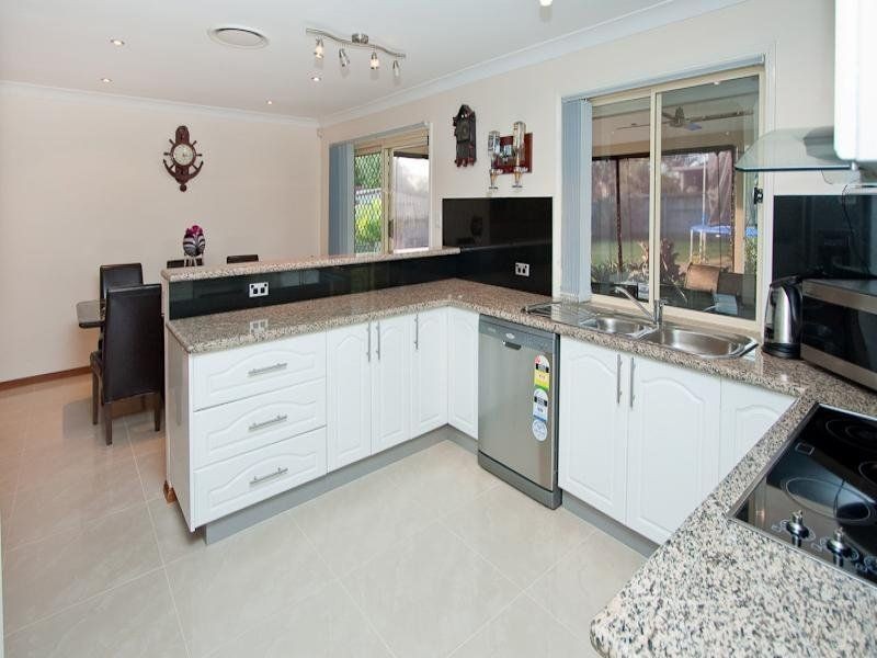 Regents Park QLD 4118