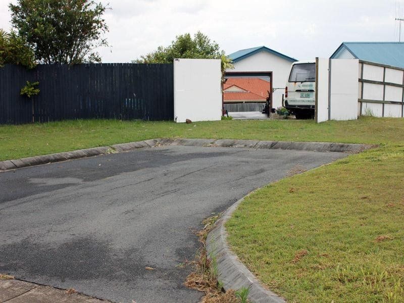 4 Rokeby Drive, Parkinson QLD 4115