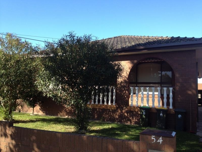 54 Springhall Parade, Pascoe Vale South VIC 3044