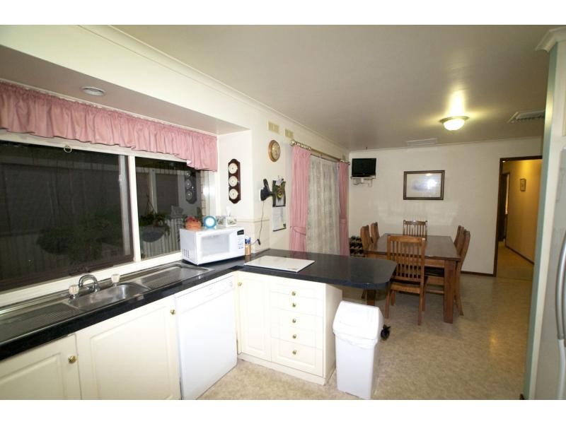 8 Wenhams Lane, Wangaratta VIC 3677