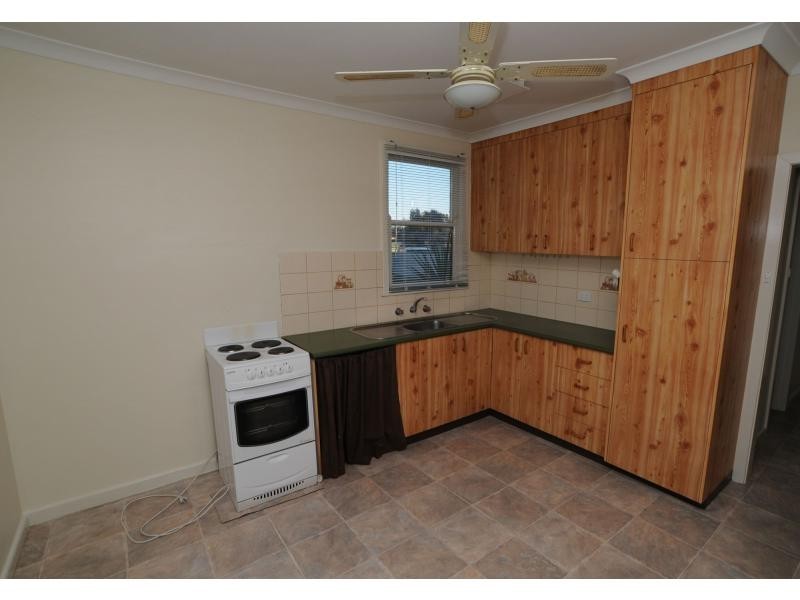 2 Irving Street, Wangaratta VIC 3677