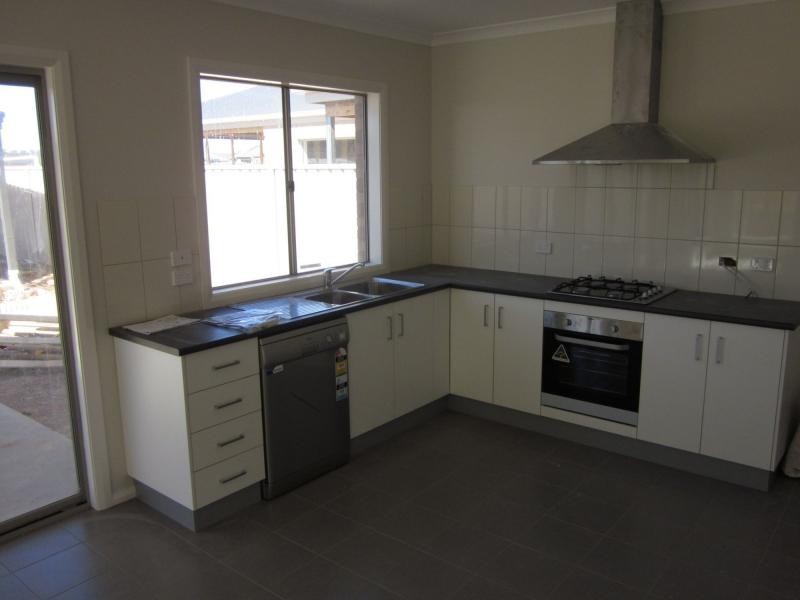 11 Creek View End, Wangaratta VIC 3677