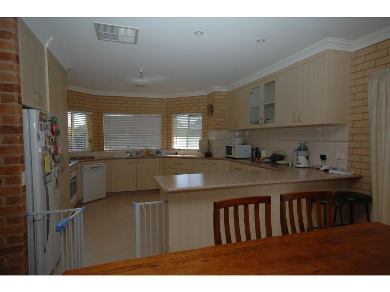 1 Deakin Court, Wangaratta VIC 3677