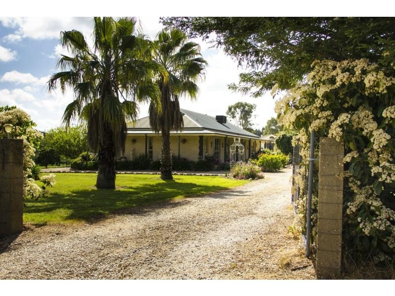 8 Browning Road, Killawarra VIC 3678