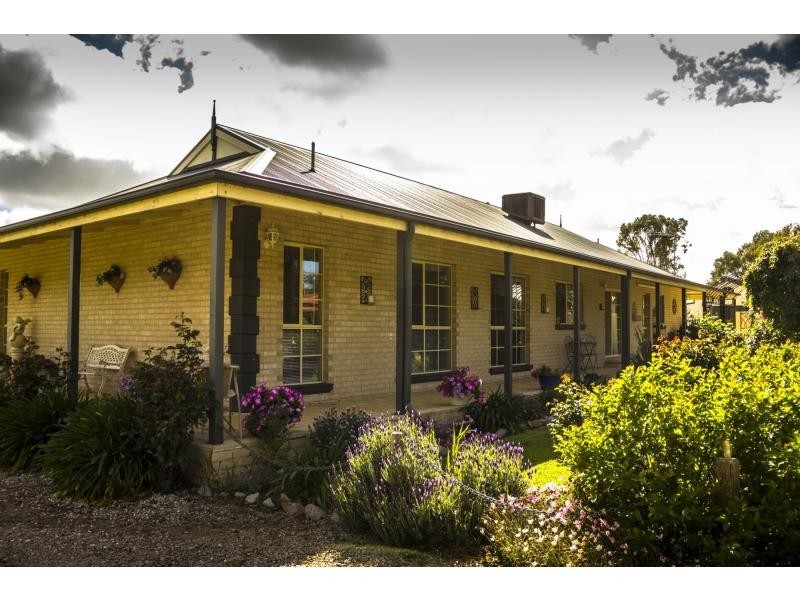 8 Browning Road, Killawarra VIC 3678