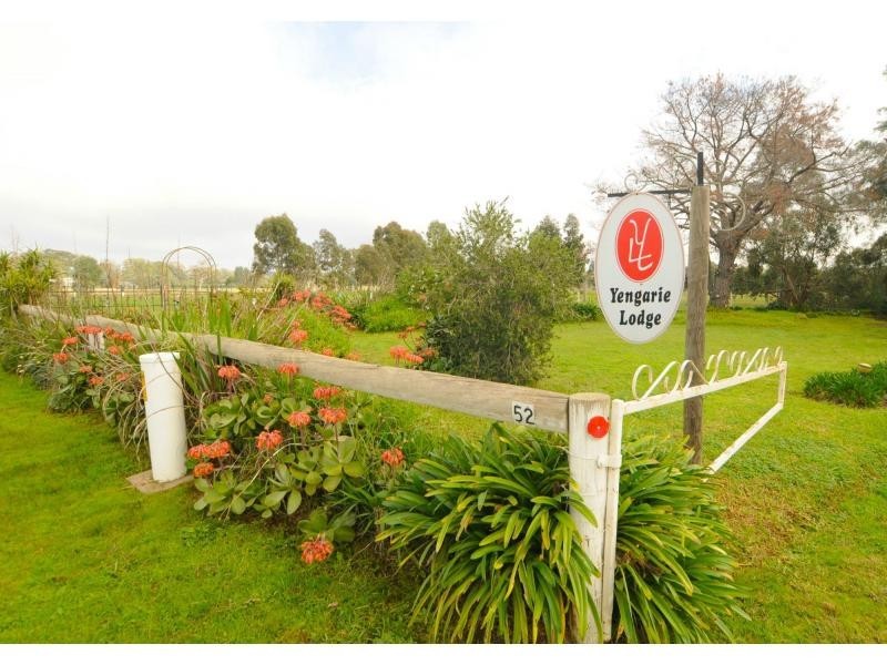 52 Frost Road, Peechelba VIC 3678