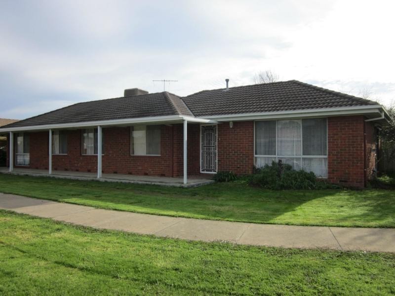 6 Thomas Wedge Drive, Wangaratta VIC 3677