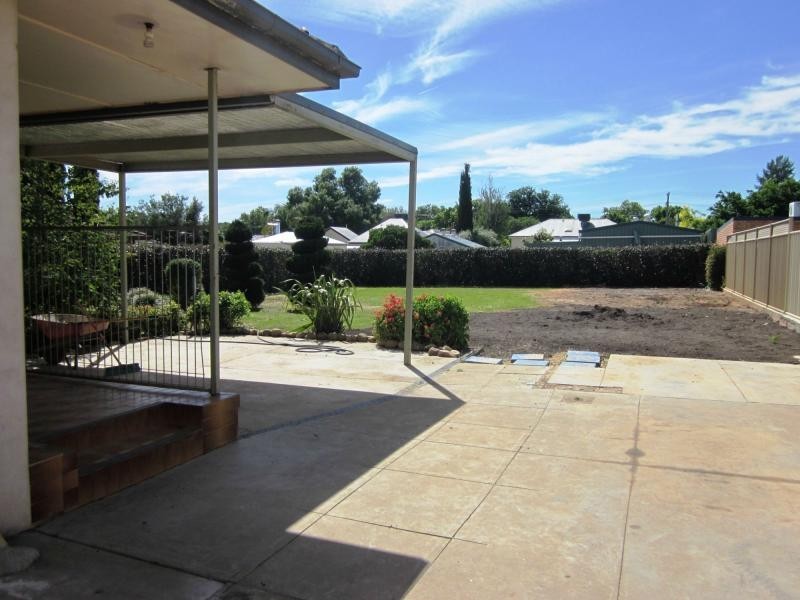 24 Clark Street, Wangaratta VIC 3677