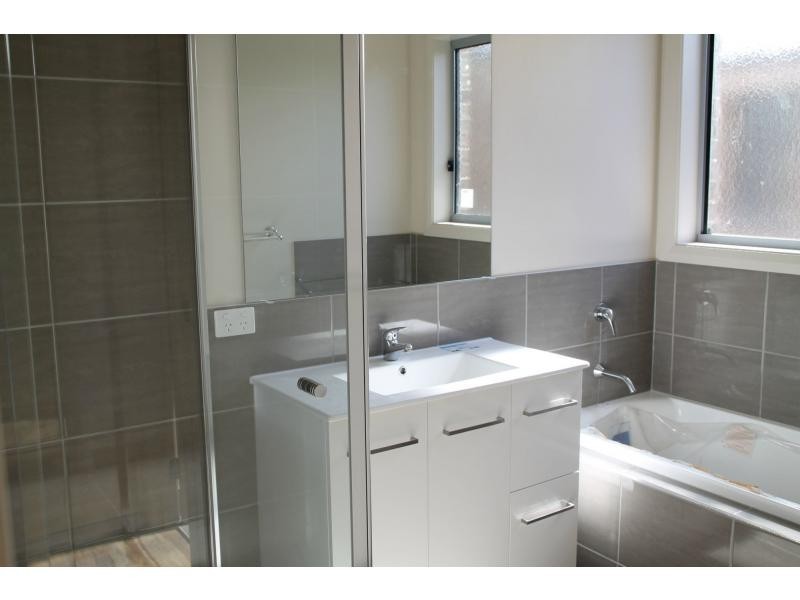 23 Joyce Way, Wangaratta VIC 3677