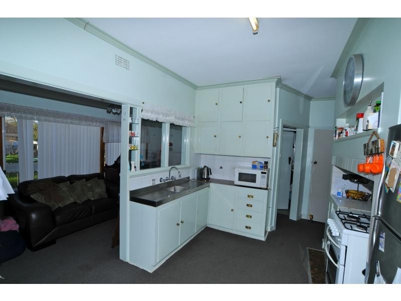 16 Medowra Avenue, Wangaratta VIC 3677