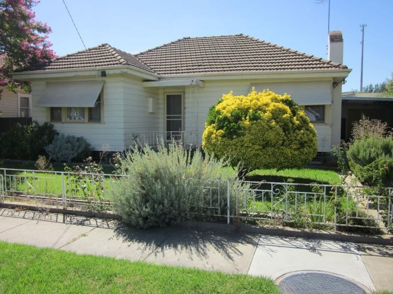 25 Younger Street, Wangaratta VIC 3677