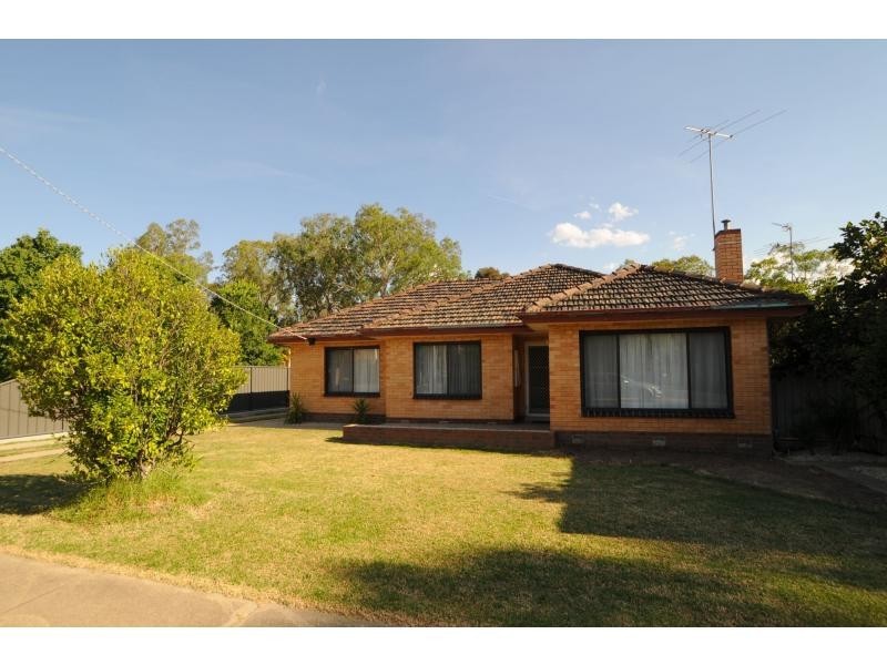 33 Crisp Street, Wangaratta VIC 3677