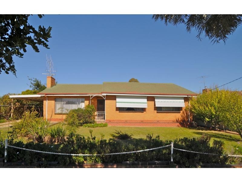 13 Esmond Street, Wangaratta VIC 3677