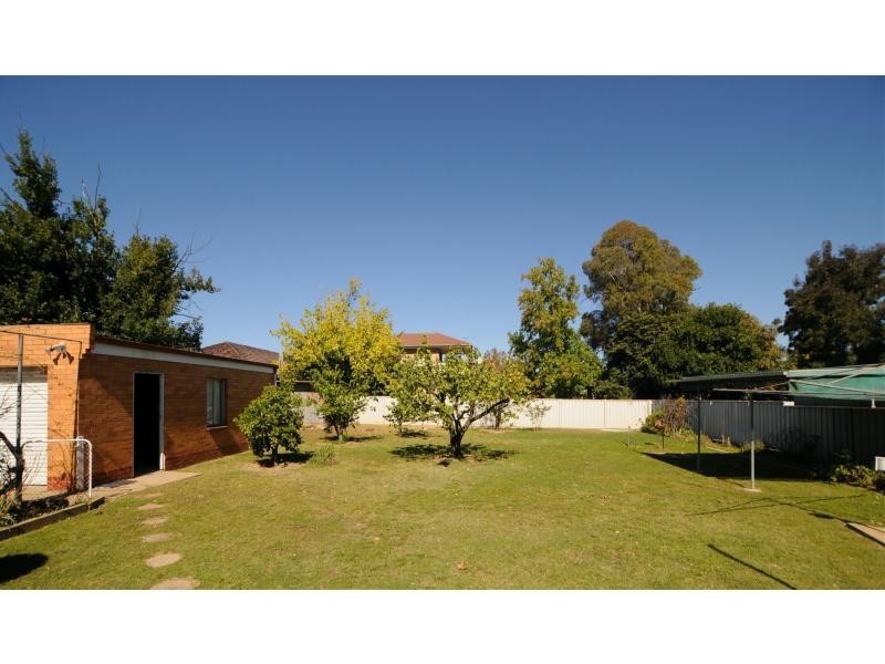 13 Esmond Street, Wangaratta VIC 3677