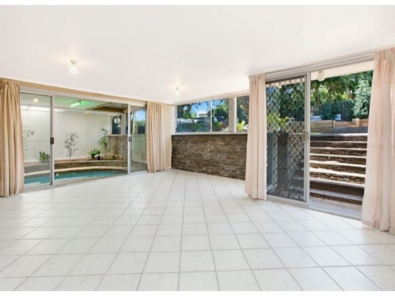 27 Waitara Road, Banksia Park SA 5091